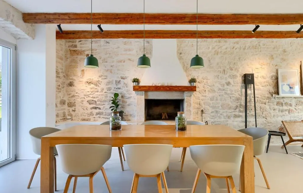 Beautiful Villa Sarizol With Indoor Pool In Rovinj