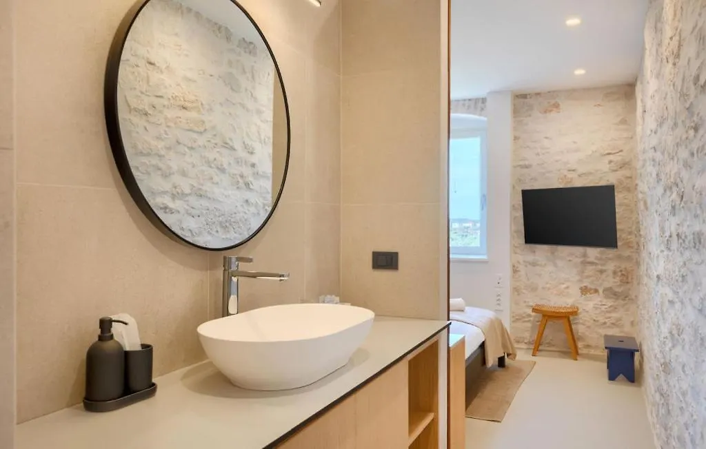 Beautiful Villa Sarizol With Indoor Pool In Rovinj