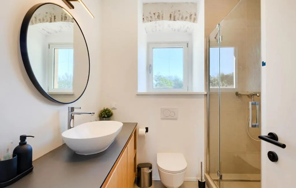 Beautiful Villa Sarizol With Indoor Pool In Rovinj