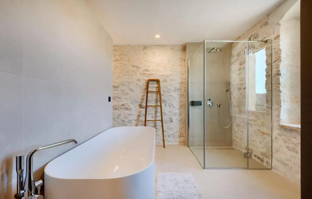 Beautiful Villa Sarizol With Indoor Pool In Rovinj 0*,  Croatia