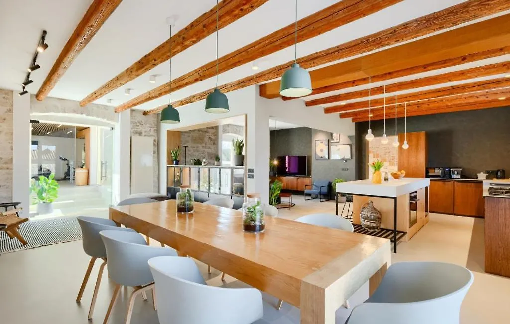 Beautiful Villa Sarizol With Indoor Pool In Rovinj Croácia
